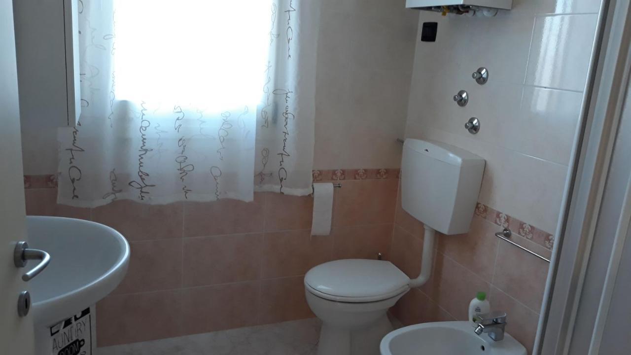 Delle Rose Apartment Эраклея-Маре Экстерьер фото